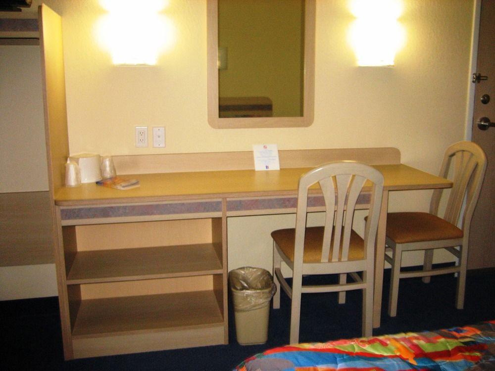 Motel 6-Huntsville, On Esterno foto
