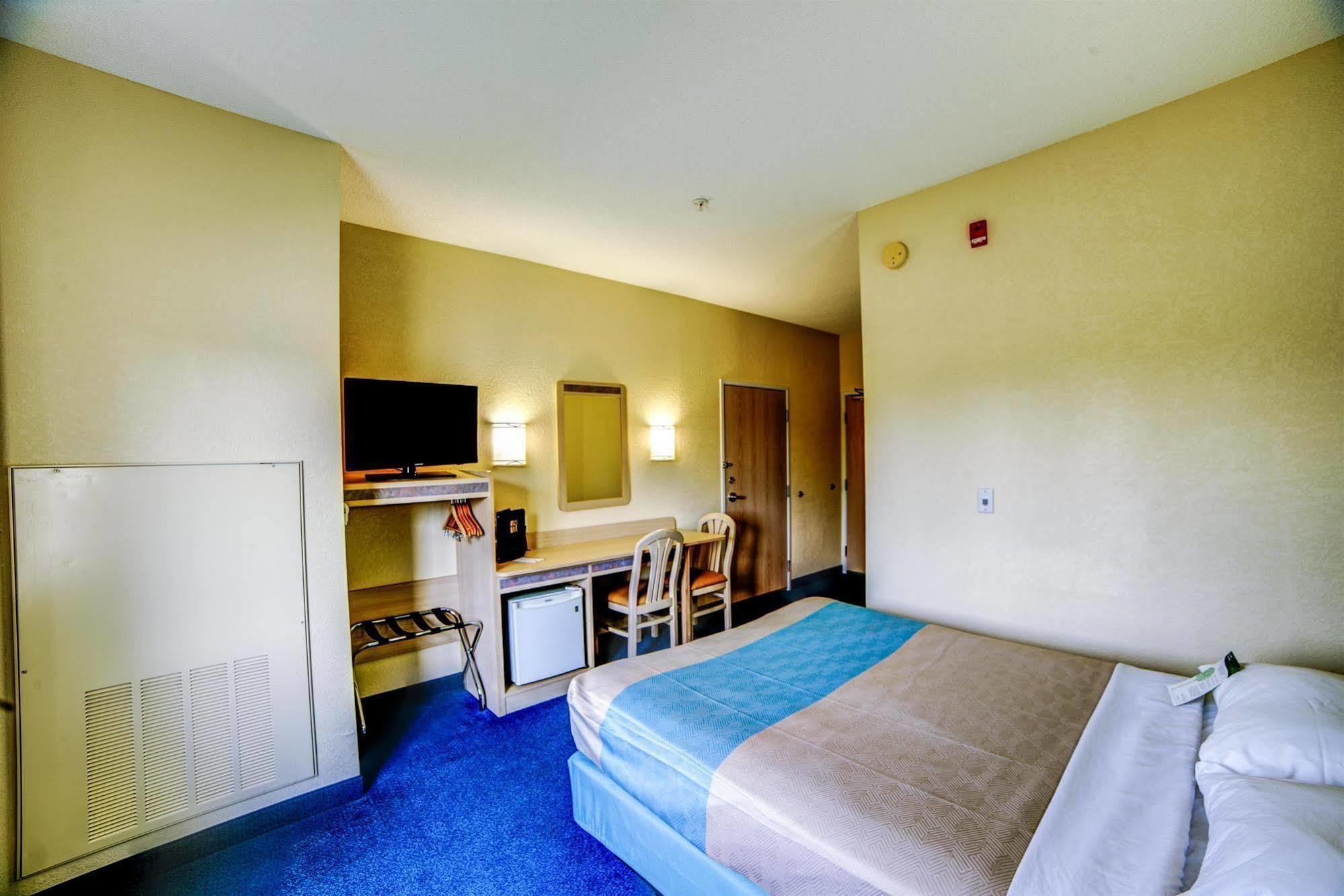 Motel 6-Huntsville, On Esterno foto